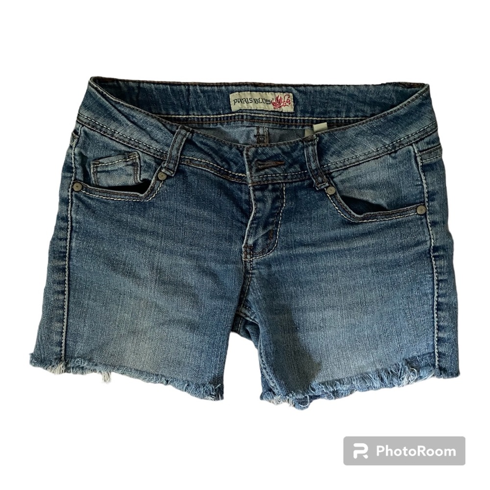 Cutoff denim shorts